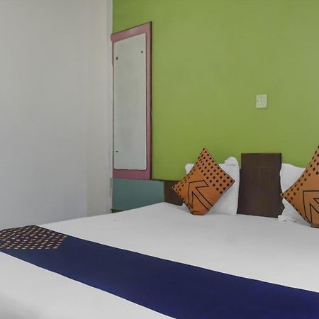 Hotel O Peacock Lodging Kharakvasla Exterior foto